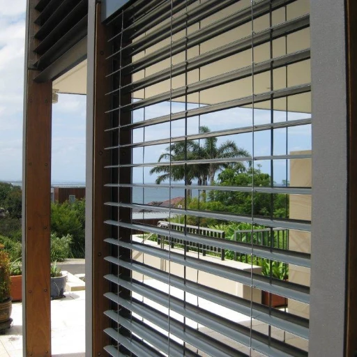 Adjustable outdoor Venetian shading