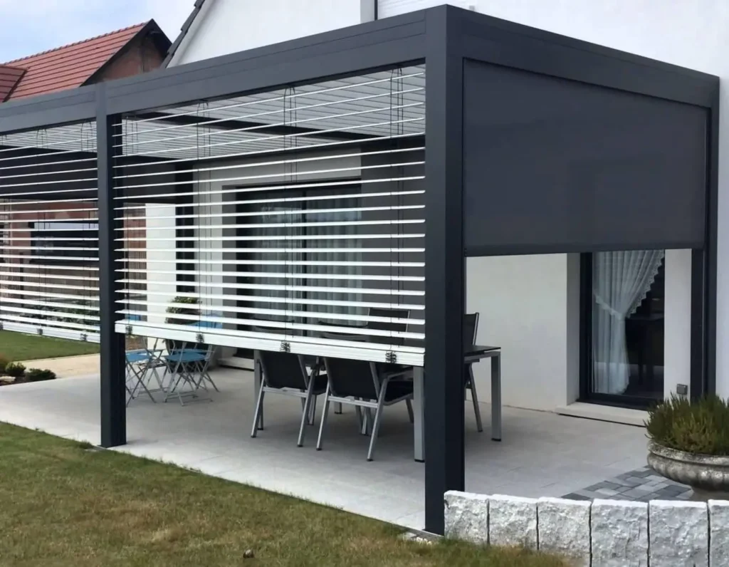 Adjustable outdoor shading blinds